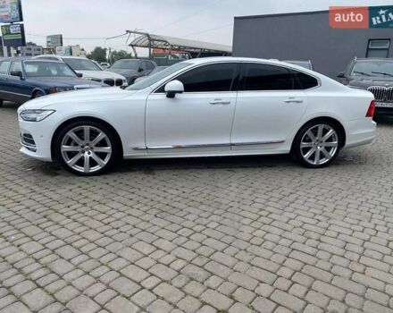 Белый Вольво С90, объемом двигателя 2 л и пробегом 64 тыс. км за 34900 $, фото 3 на Automoto.ua