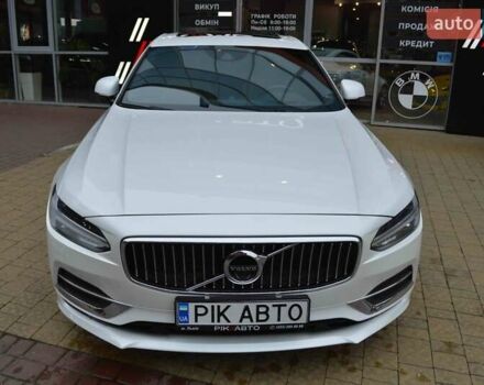 Білий Вольво S90, об'ємом двигуна 2 л та пробігом 65 тис. км за 34900 $, фото 1 на Automoto.ua