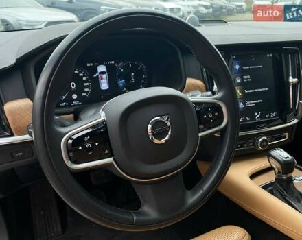 Белый Вольво С90, объемом двигателя 2 л и пробегом 64 тыс. км за 34900 $, фото 13 на Automoto.ua