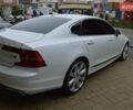 Білий Вольво S90, об'ємом двигуна 2 л та пробігом 65 тис. км за 34900 $, фото 4 на Automoto.ua
