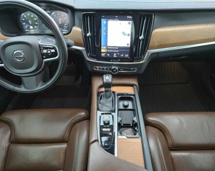 Білий Вольво S90, об'ємом двигуна 2 л та пробігом 48 тис. км за 13500 $, фото 9 на Automoto.ua