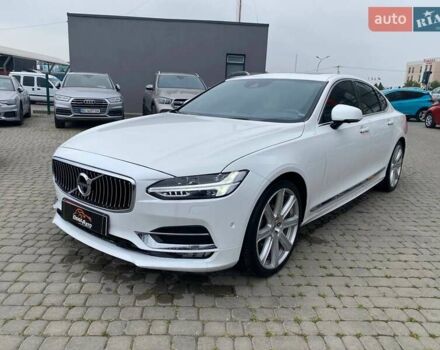 Белый Вольво С90, объемом двигателя 2 л и пробегом 64 тыс. км за 34900 $, фото 2 на Automoto.ua