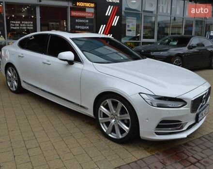 Білий Вольво S90, об'ємом двигуна 2 л та пробігом 65 тис. км за 34900 $, фото 3 на Automoto.ua