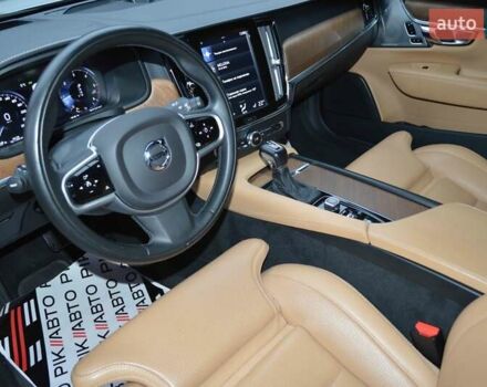 Білий Вольво S90, об'ємом двигуна 2 л та пробігом 65 тис. км за 34900 $, фото 13 на Automoto.ua