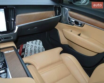 Білий Вольво S90, об'ємом двигуна 2 л та пробігом 65 тис. км за 34900 $, фото 37 на Automoto.ua