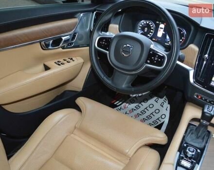 Білий Вольво S90, об'ємом двигуна 2 л та пробігом 65 тис. км за 34900 $, фото 36 на Automoto.ua
