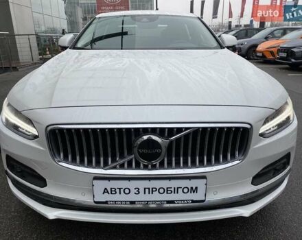 Белый Вольво С90, объемом двигателя 1.97 л и пробегом 90 тыс. км за 34284 $, фото 1 на Automoto.ua