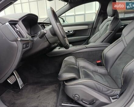 Белый Вольво С90, объемом двигателя 1.97 л и пробегом 69 тыс. км за 35900 $, фото 18 на Automoto.ua