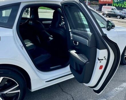 Вольво С90 2021 в Киеве на Automoto.ua Белый Вольво С90, объемом двигателя 1.97 л и пробегом 61 тыс. км за 36999 $, фото 13 на Automoto.ua