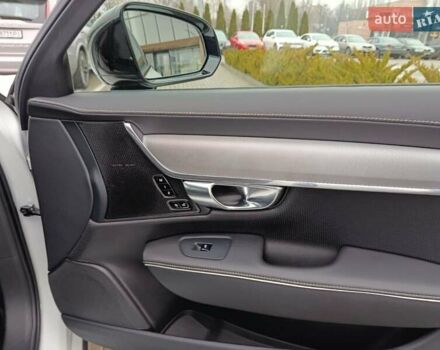 Белый Вольво С90, объемом двигателя 1.97 л и пробегом 69 тыс. км за 35900 $, фото 22 на Automoto.ua