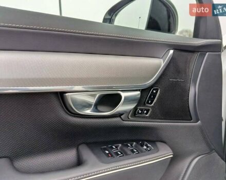 Белый Вольво С90, объемом двигателя 1.97 л и пробегом 69 тыс. км за 35900 $, фото 23 на Automoto.ua