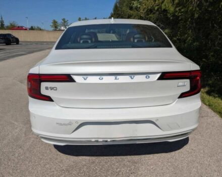 Вольво С90 2023 в Ивано-Франковске на Automoto.ua Белый Вольво С90, объемом двигателя 2 л и пробегом 10 тыс. км за 12900 $, фото 4 на Automoto.ua