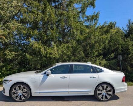 Вольво С90 2023 в Ивано-Франковске на Automoto.ua Белый Вольво С90, объемом двигателя 2 л и пробегом 10 тыс. км за 12900 $, фото 2 на Automoto.ua