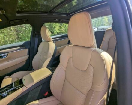Вольво С90 2023 в Ивано-Франковске на Automoto.ua Белый Вольво С90, объемом двигателя 2 л и пробегом 10 тыс. км за 12900 $, фото 9 на Automoto.ua