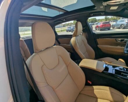 Вольво С90 2023 в Ивано-Франковске на Automoto.ua Белый Вольво С90, объемом двигателя 2 л и пробегом 10 тыс. км за 12900 $, фото 8 на Automoto.ua