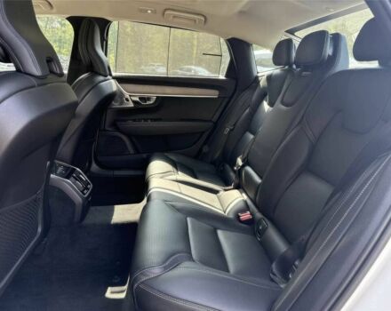 Белый Вольво С90, объемом двигателя 2 л и пробегом 30 тыс. км за 10500 $, фото 11 на Automoto.ua