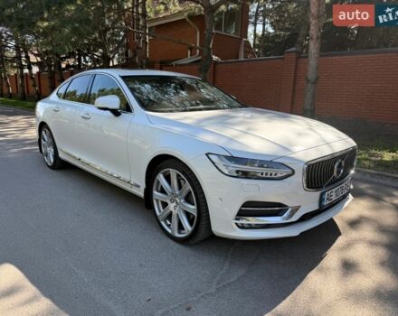 Білий Вольво S90, об'ємом двигуна 1.97 л та пробігом 110 тис. км за 28900 $, фото 1 на Automoto.ua