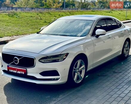 Белый Вольво С90, объемом двигателя 1.97 л и пробегом 260 тыс. км за 18000 $, фото 1 на Automoto.ua