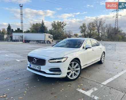 Білий Вольво S90, об'ємом двигуна 1.97 л та пробігом 185 тис. км за 21500 $, фото 1 на Automoto.ua