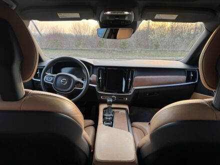 Білий Вольво S90, об'ємом двигуна 0 л та пробігом 60 тис. км за 28600 $, фото 1 на Automoto.ua