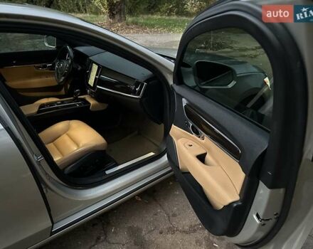 Вольво С90 2017 в Кривом Роге на Automoto.ua Бежевый Вольво С90, объемом двигателя 1.97 л и пробегом 89 тыс. км за 24500 $, фото 18 на Automoto.ua