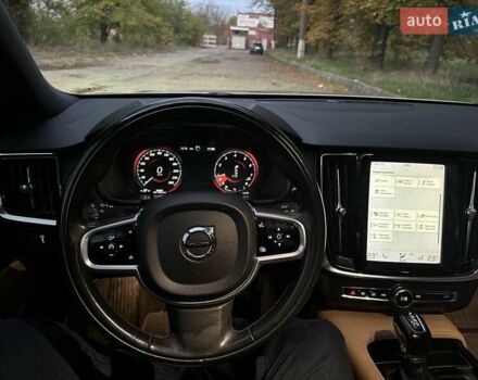 Вольво С90 2017 в Кривом Роге на Automoto.ua Бежевый Вольво С90, объемом двигателя 1.97 л и пробегом 89 тыс. км за 24500 $, фото 25 на Automoto.ua