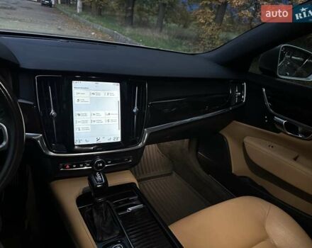 Вольво С90 2017 в Кривом Роге на Automoto.ua Бежевый Вольво С90, объемом двигателя 1.97 л и пробегом 89 тыс. км за 24500 $, фото 26 на Automoto.ua