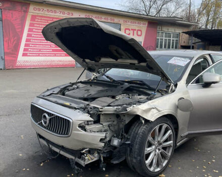 Бежевый Вольво С90, объемом двигателя 2 л и пробегом 98 тыс. км за 18500 $, фото 6 на Automoto.ua