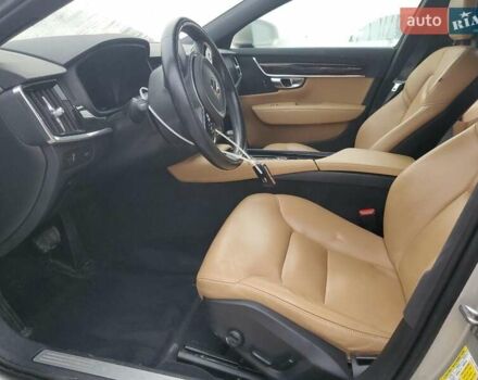 Бежевый Вольво С90, объемом двигателя 2 л и пробегом 139 тыс. км за 5500 $, фото 6 на Automoto.ua