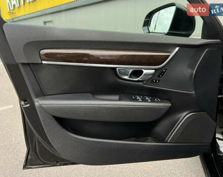 Черный Вольво С90, объемом двигателя 1.97 л и пробегом 144 тыс. км за 22900 $, фото 16 на Automoto.ua