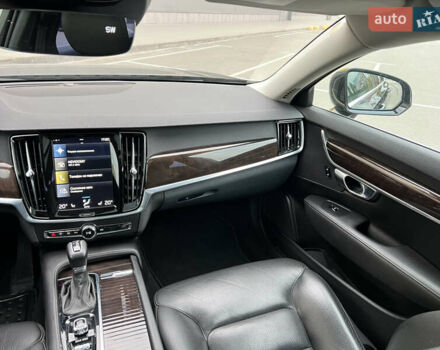 Черный Вольво С90, объемом двигателя 1.97 л и пробегом 144 тыс. км за 22900 $, фото 32 на Automoto.ua