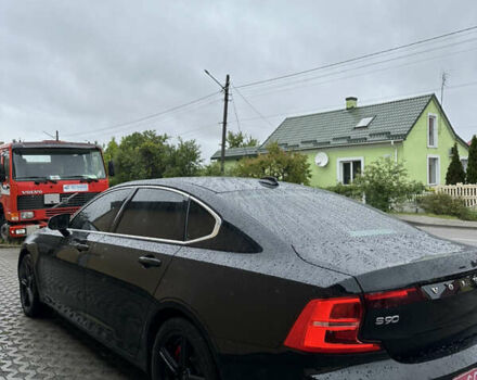 Черный Вольво С90, объемом двигателя 1.97 л и пробегом 206 тыс. км за 16700 $, фото 9 на Automoto.ua