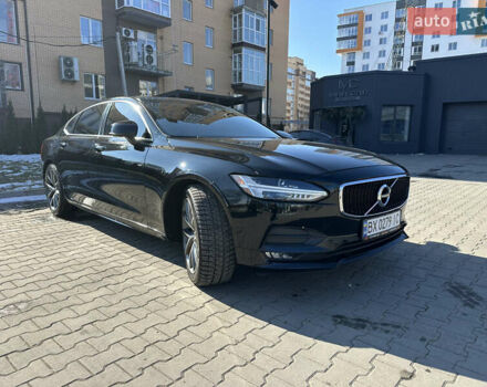 Черный Вольво С90, объемом двигателя 1.97 л и пробегом 132 тыс. км за 23500 $, фото 1 на Automoto.ua