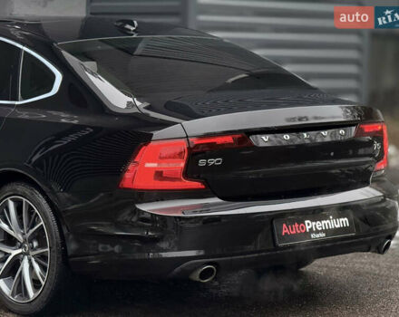 Чорний Вольво S90, об'ємом двигуна 2 л та пробігом 124 тис. км за 27000 $, фото 10 на Automoto.ua