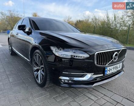 Вольво С90 2018 в Днепре (Днепропетровске) на Automoto.ua Черный Вольво С90, объемом двигателя 1.97 л и пробегом 60 тыс. км за 34999 $, фото 2 на Automoto.ua
