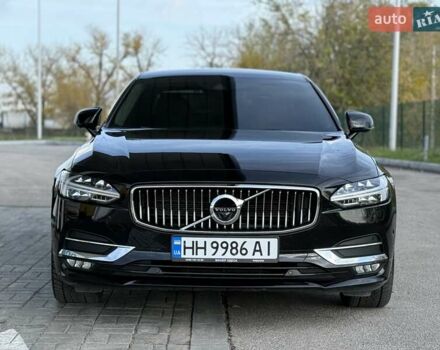 Вольво С90 2018 в Днепре (Днепропетровске) на Automoto.ua Черный Вольво С90, объемом двигателя 1.97 л и пробегом 60 тыс. км за 34999 $, фото 3 на Automoto.ua