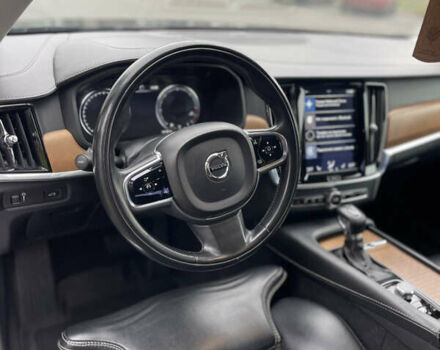 Черный Вольво С90, объемом двигателя 1.97 л и пробегом 234 тыс. км за 27000 $, фото 7 на Automoto.ua