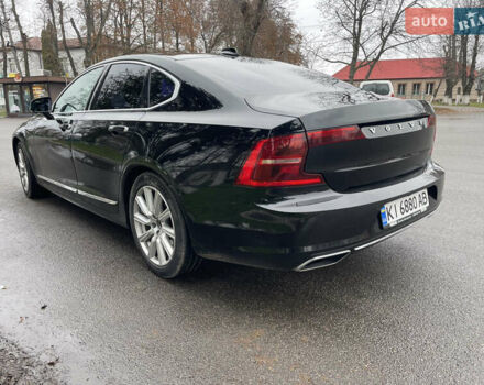 Черный Вольво С90, объемом двигателя 1.97 л и пробегом 234 тыс. км за 27000 $, фото 3 на Automoto.ua