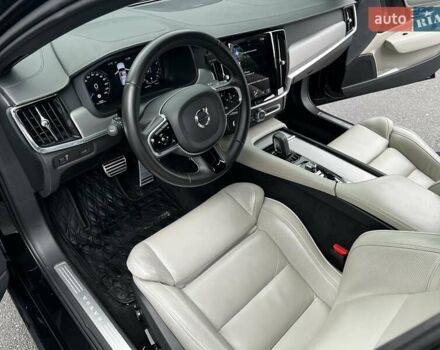 Черный Вольво С90, объемом двигателя 2 л и пробегом 73 тыс. км за 33500 $, фото 12 на Automoto.ua