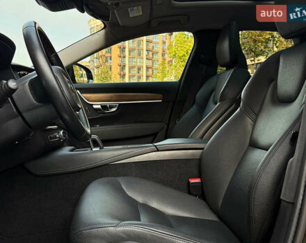 Черный Вольво С90, объемом двигателя 1.97 л и пробегом 120 тыс. км за 33990 $, фото 31 на Automoto.ua