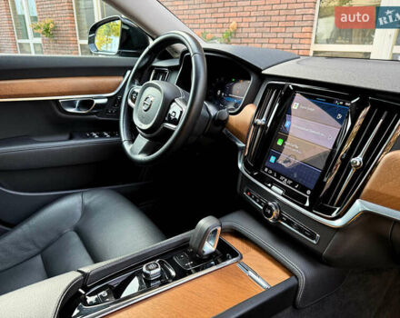 Черный Вольво С90, объемом двигателя 1.97 л и пробегом 120 тыс. км за 33990 $, фото 15 на Automoto.ua