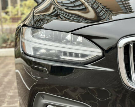 Черный Вольво С90, объемом двигателя 1.97 л и пробегом 121 тыс. км за 33490 $, фото 11 на Automoto.ua