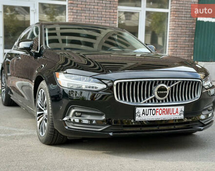 Черный Вольво С90, объемом двигателя 1.97 л и пробегом 120 тыс. км за 33990 $, фото 3 на Automoto.ua