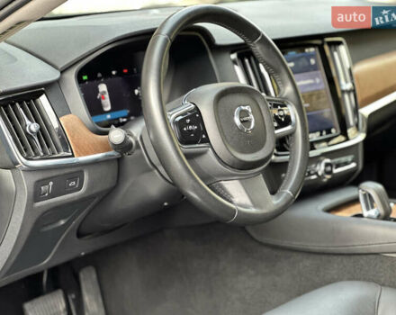 Черный Вольво С90, объемом двигателя 1.97 л и пробегом 121 тыс. км за 33490 $, фото 22 на Automoto.ua