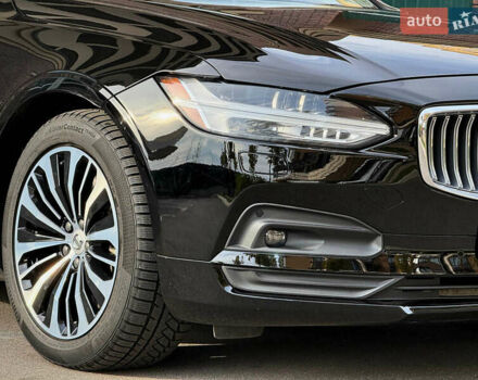 Черный Вольво С90, объемом двигателя 1.97 л и пробегом 120 тыс. км за 33990 $, фото 4 на Automoto.ua