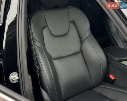 Черный Вольво С90, объемом двигателя 2 л и пробегом 19 тыс. км за 50950 $, фото 55 на Automoto.ua