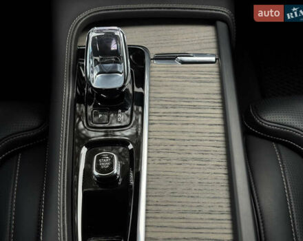 Черный Вольво С90, объемом двигателя 2 л и пробегом 19 тыс. км за 50950 $, фото 44 на Automoto.ua