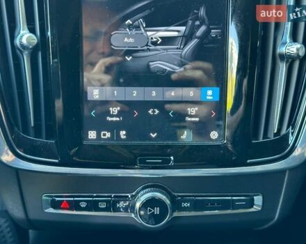 Черный Вольво С90, объемом двигателя 1.97 л и пробегом 17 тыс. км за 50500 $, фото 14 на Automoto.ua