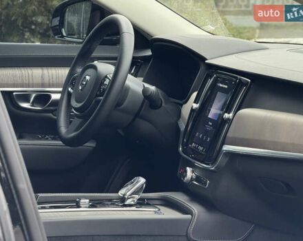 Черный Вольво С90, объемом двигателя 2 л и пробегом 19 тыс. км за 50950 $, фото 47 на Automoto.ua