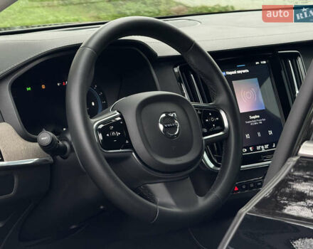 Черный Вольво С90, объемом двигателя 2 л и пробегом 19 тыс. км за 50950 $, фото 33 на Automoto.ua